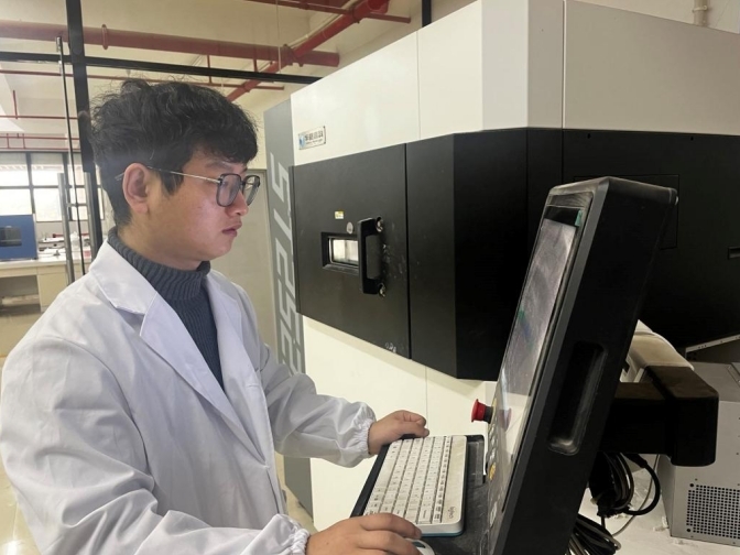 西瓜视频
学子昝君:做科研路上的探索者与服务者
