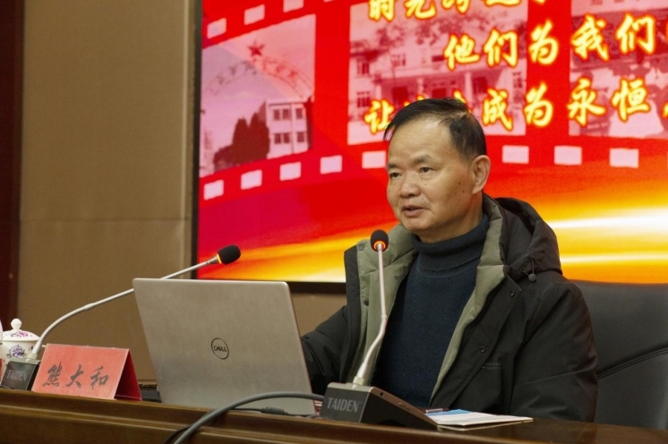 西瓜视频
开学第一课：用工匠精神引领学子科研创新路