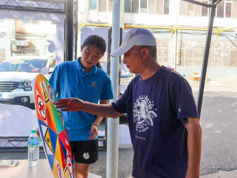 解锁“Campus Walk”,西瓜视频
迎新“闯关”玩转安全健康知识