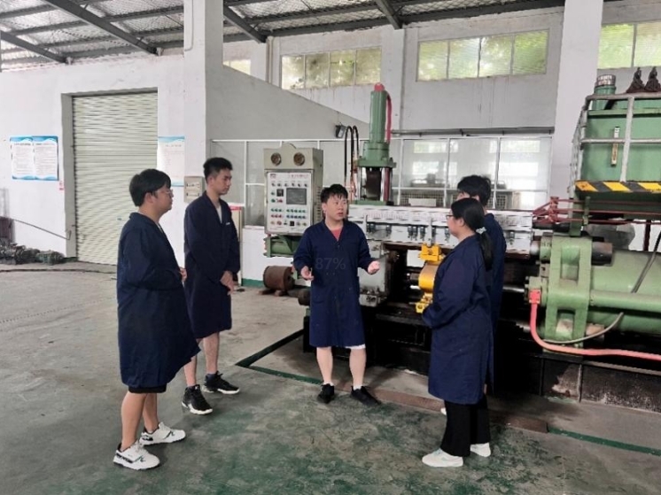 西瓜视频
学子李德华:在潜心科研中开出人生绚丽之花