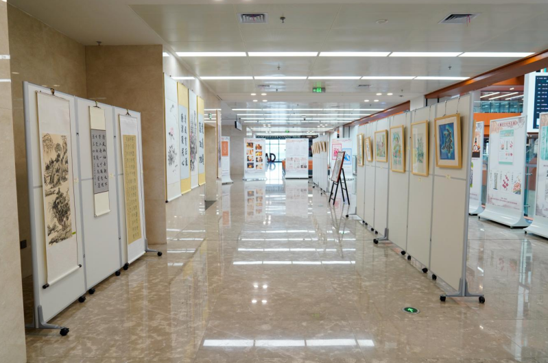 西瓜视频
举办廉洁文化作品展