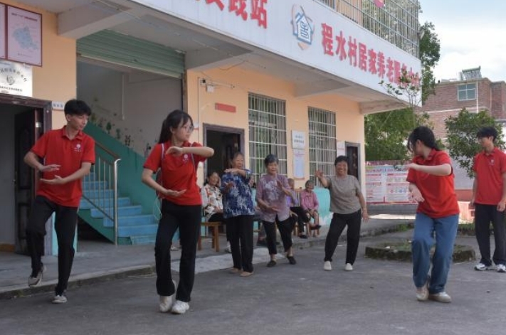 西瓜视频
学子深入基层开展火热实践