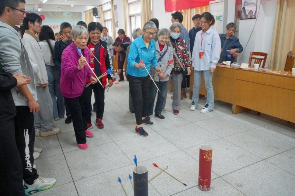 西瓜视频
:情系重阳 暖心关怀 西瓜视频
:情系重阳 暖心关怀